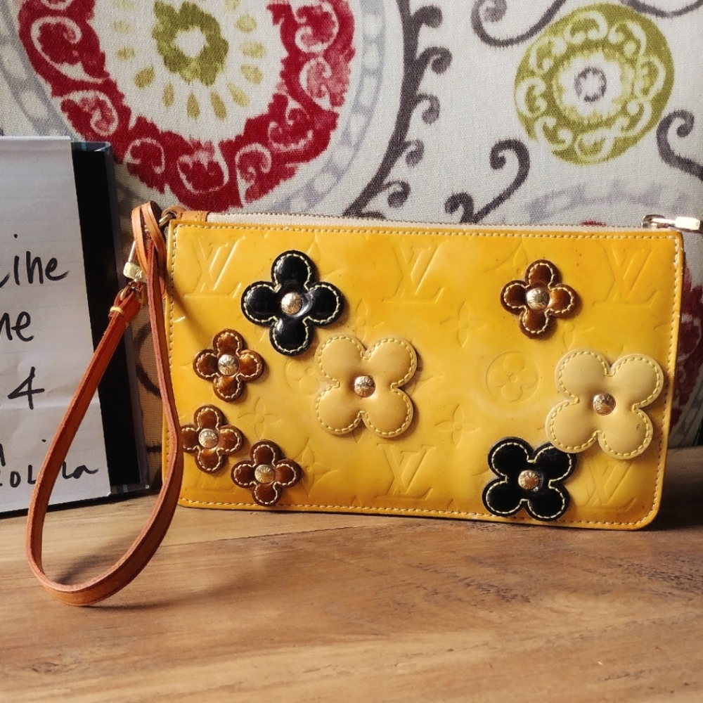 Louis Vuitton Lexington Vernis Pouch Yellow Flowers